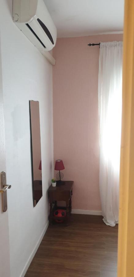 Sevilla ,Piso Completo En Buena Zona,Wifi Y Aparcamiento Экстерьер фото