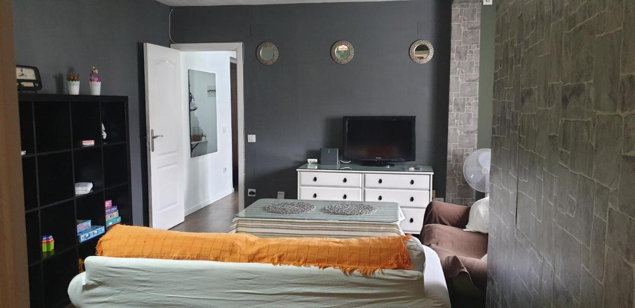 Sevilla ,Piso Completo En Buena Zona,Wifi Y Aparcamiento Экстерьер фото